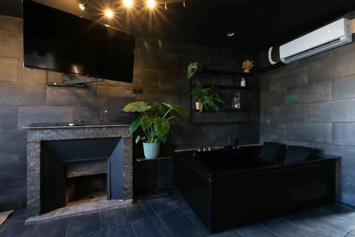 La Cachette Du Couvent, Balneo, Patio Apartment Pontivy
