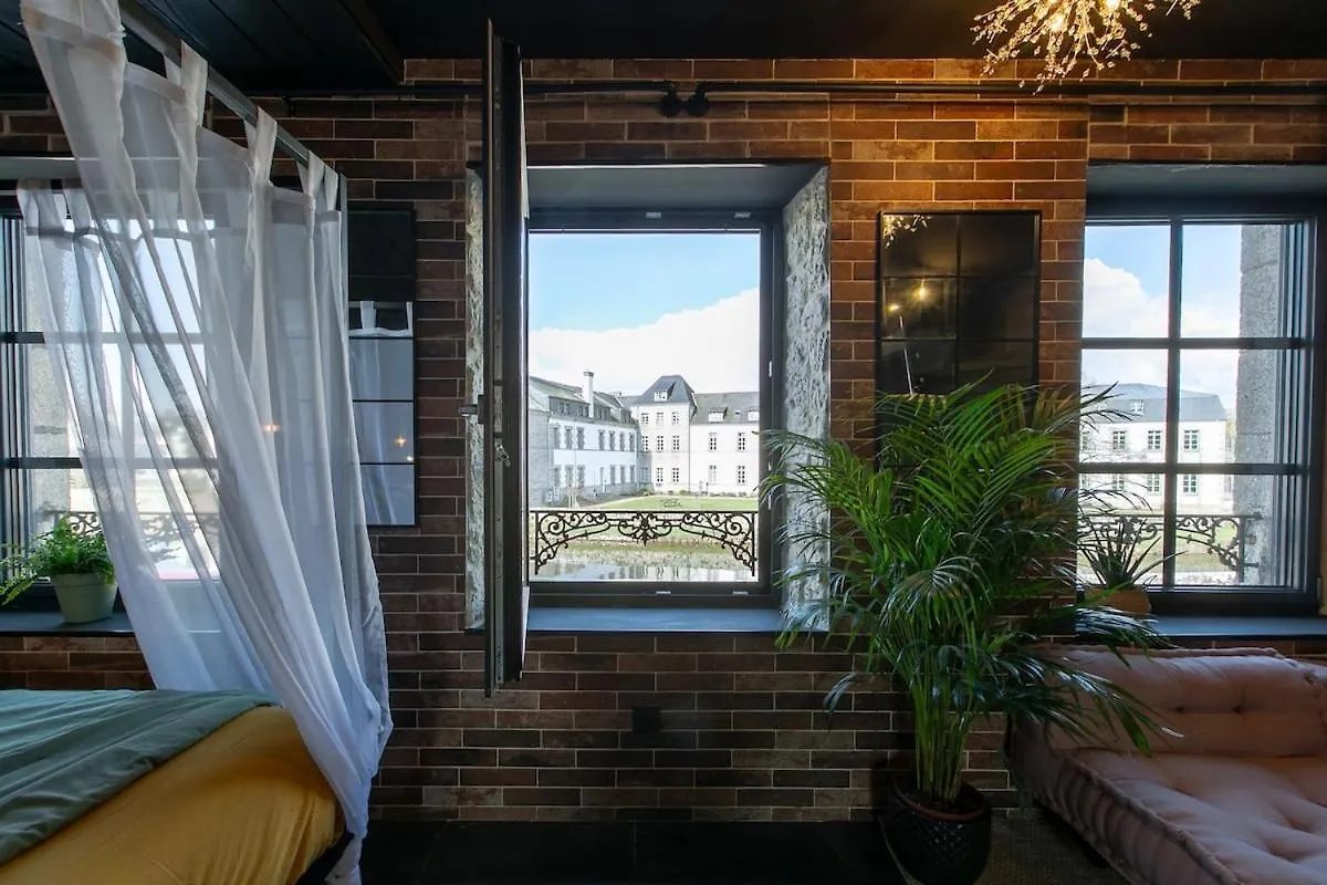 La Cachette Du Couvent, Balneo, Patio Apartment Pontivy 0*,
